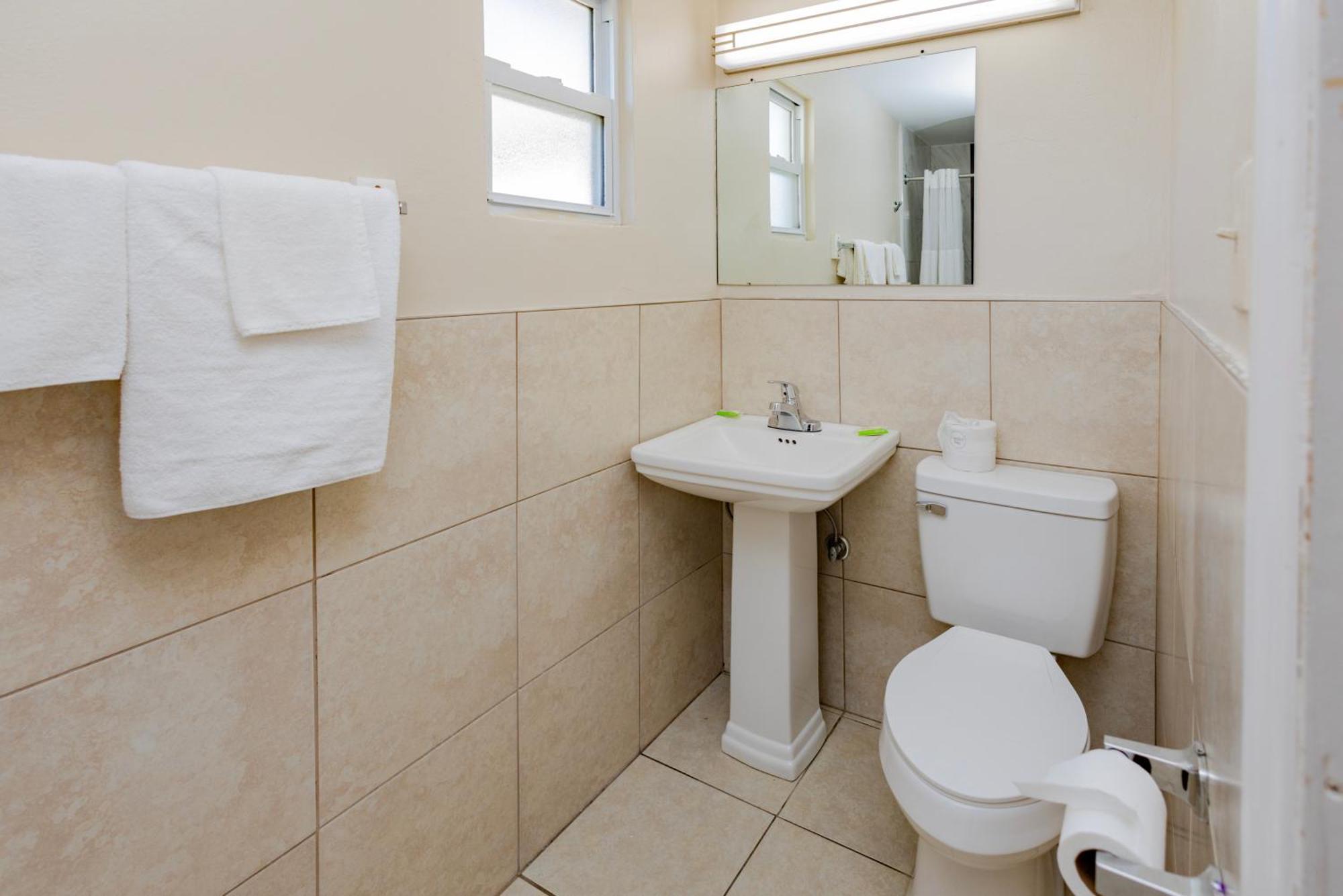 Budget Inn Columbus Lockbourne Extérieur photo