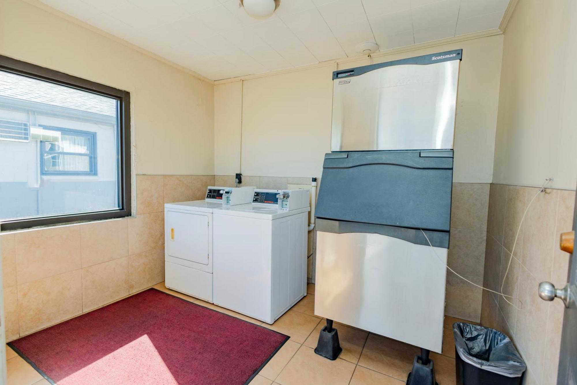 Budget Inn Columbus Lockbourne Extérieur photo